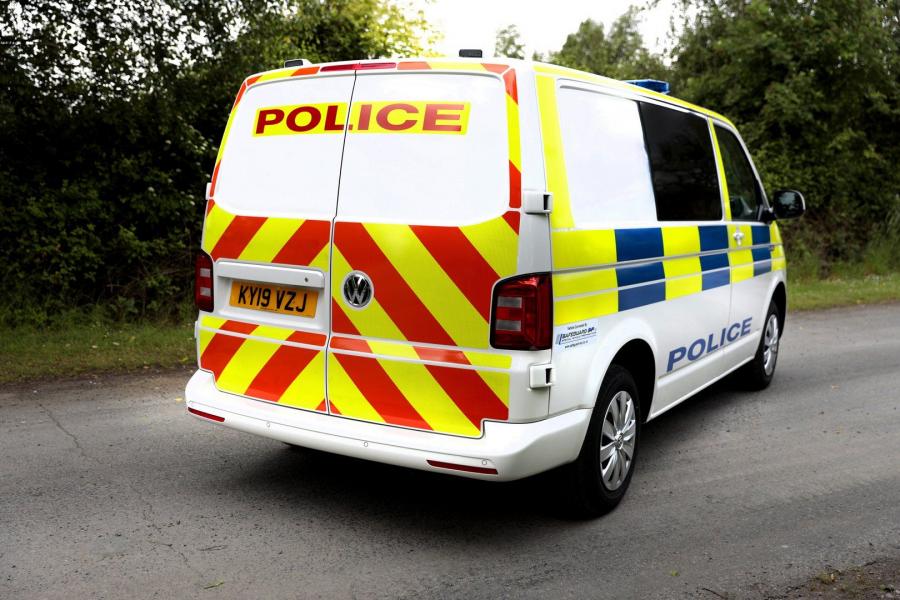  Volkswagen Transporter Police 2019 года  (UK) (фото 8 из 8)